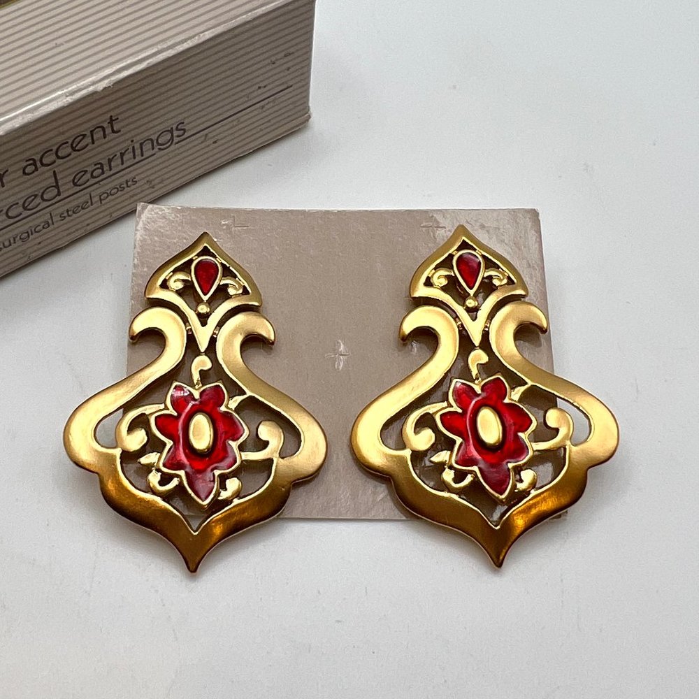 Avon Color Accent Pierced Earrings